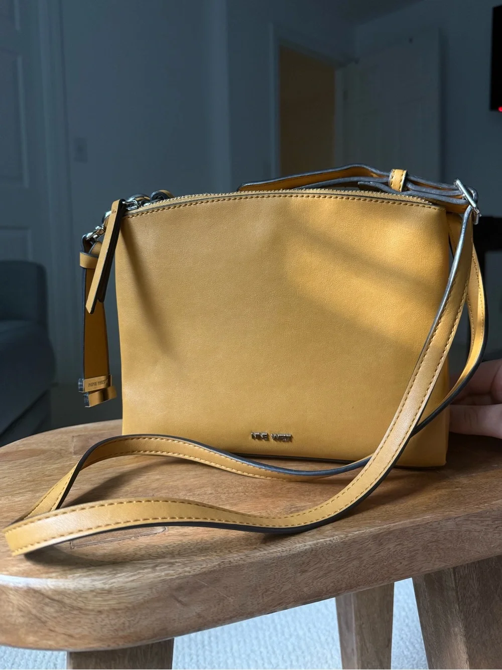 NINE WEST CROSSBODY